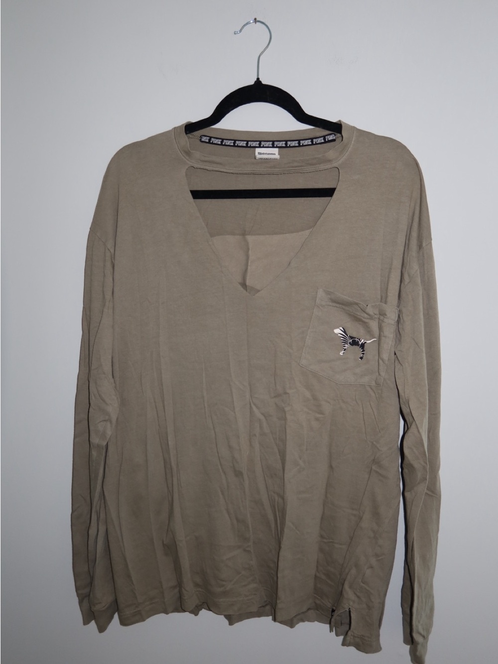 PINK Victoria's Secret Long-Sleeve V-Notch Pocket Tee - Taupe